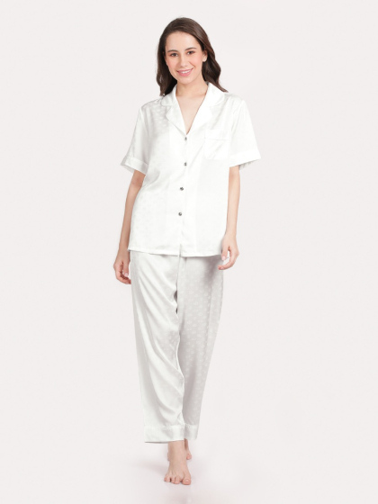 Shyle Snow White Flower Printed Satin Pyjama Set